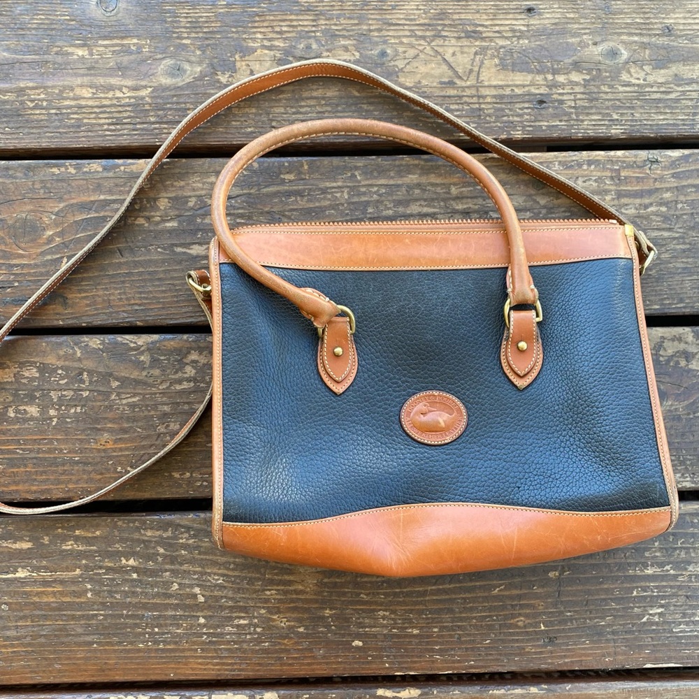 Dooney and Bourke vintage handbag purse
